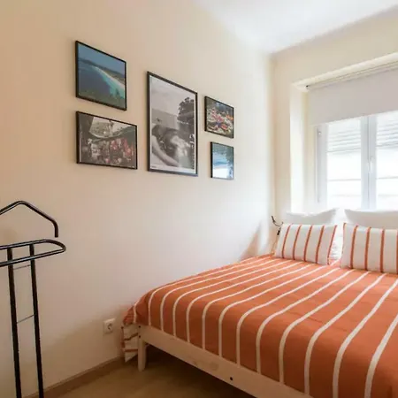 Photographer's House In Graca * Lisbon